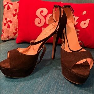 Chic Black Suede Platform Heels